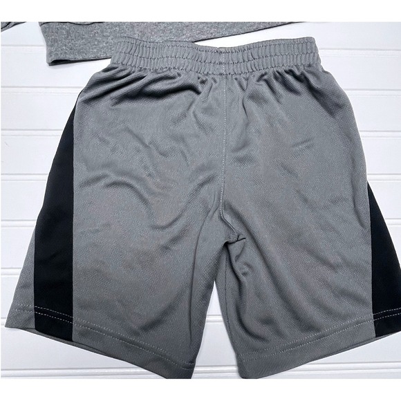 Nike Gray Black Sweatshirt and Shorts Bundle Boys 6-7 - Picture 9 of 10